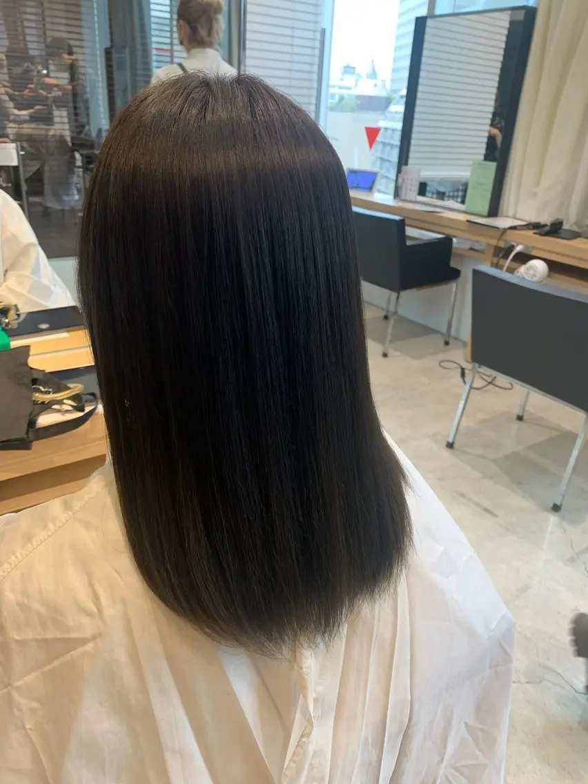 ミディアム ヘアカラー 吉田 詩穂のヘアスタイル