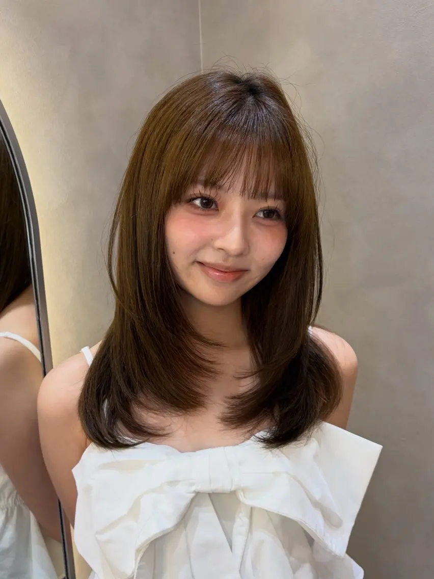 ミディアム ボブレイヤー ミディアムレイヤー ボブ レイヤーカット ヘアカラー Ayano🎀似 合わせ×透明感🎀のヘアスタイル