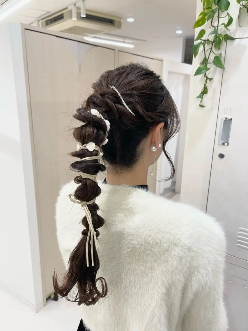 ヘアアレンジ ポニーテール ヘアセット 東梅田エリアカラー ヘアセットNo. 1のヘアスタイル
