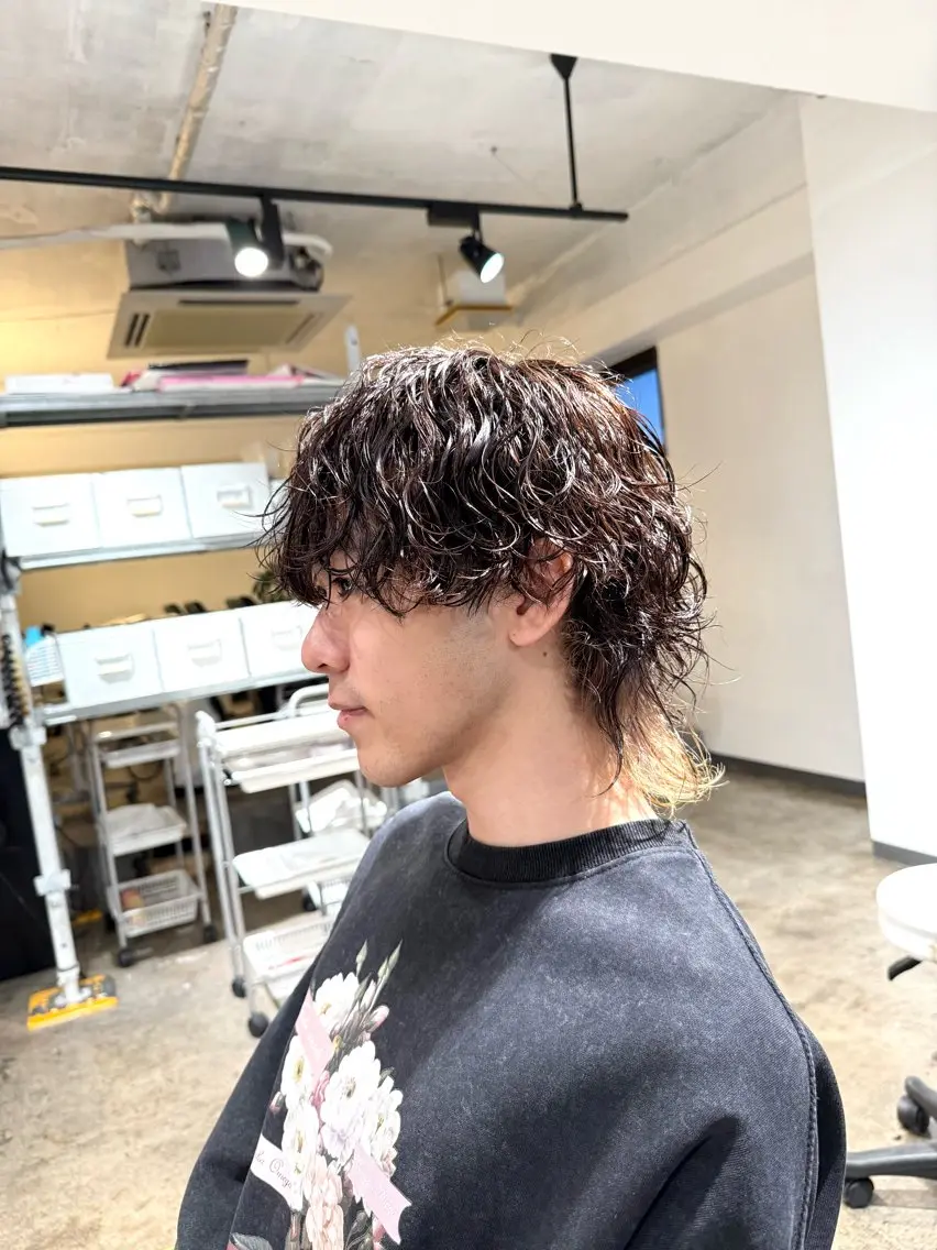 パーマ メンズ メンズパーマ 波巻きパーマ メンズウルフカット ウルフカット カット パーマ トリートメント 骨格補正施術/メンズ 専門美容師/YUYAのヘアスタイル
