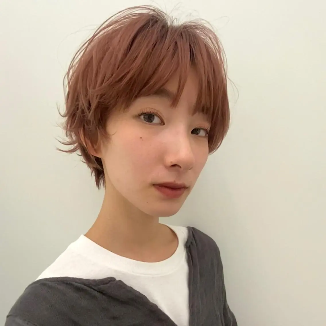 ショート カラー ピンクカラー 大石 沙季のヘアスタイル