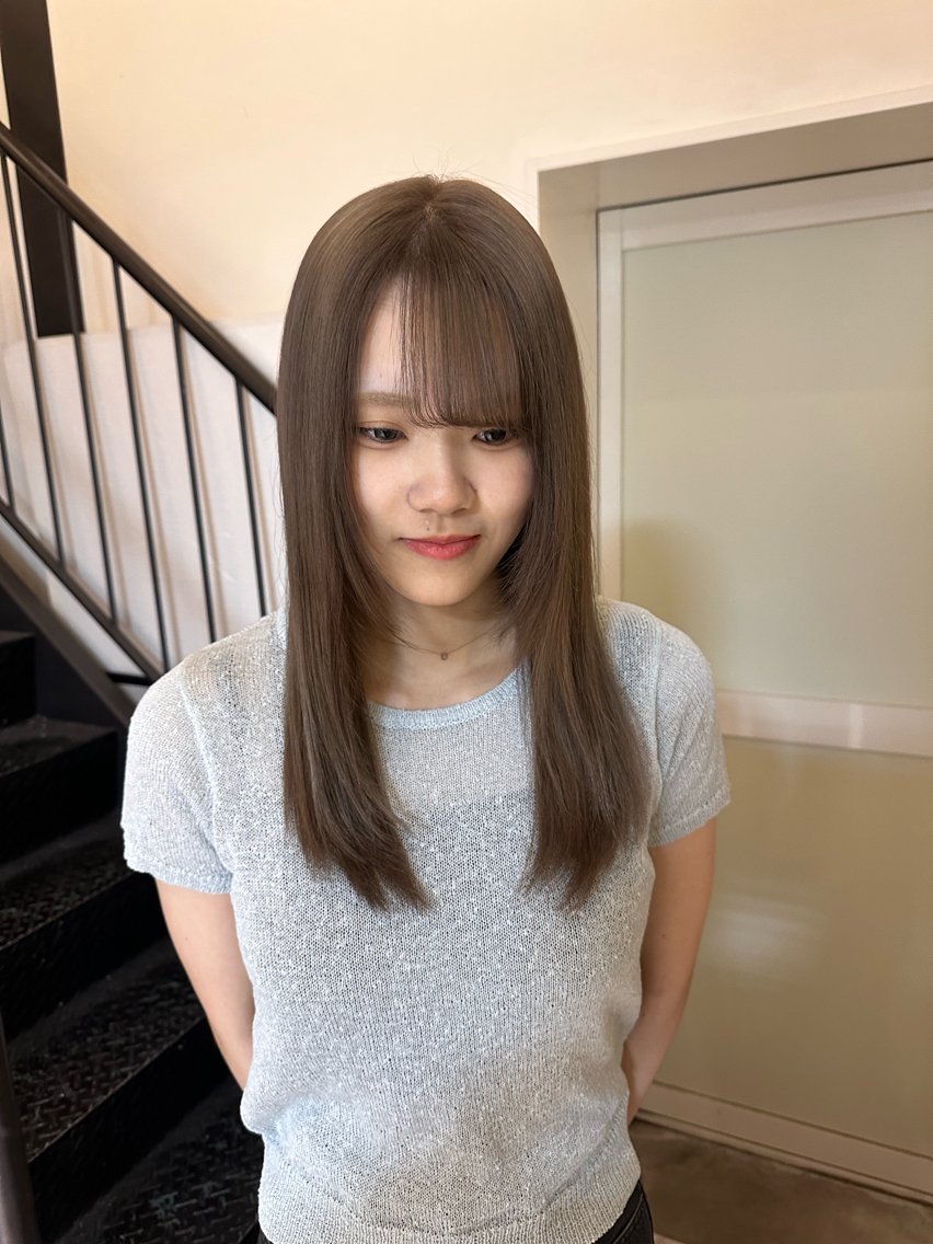 セミロング カラー ヘアカラー トリートメント Lantana 前野心結のヘアスタイル