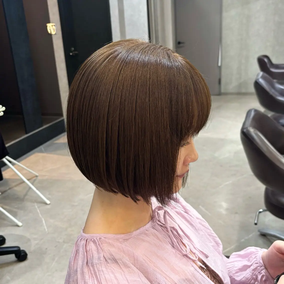 ショート カラー ベージュカラー ブリーチ ブリーチなしカラー 浦川 まどかのヘアスタイル