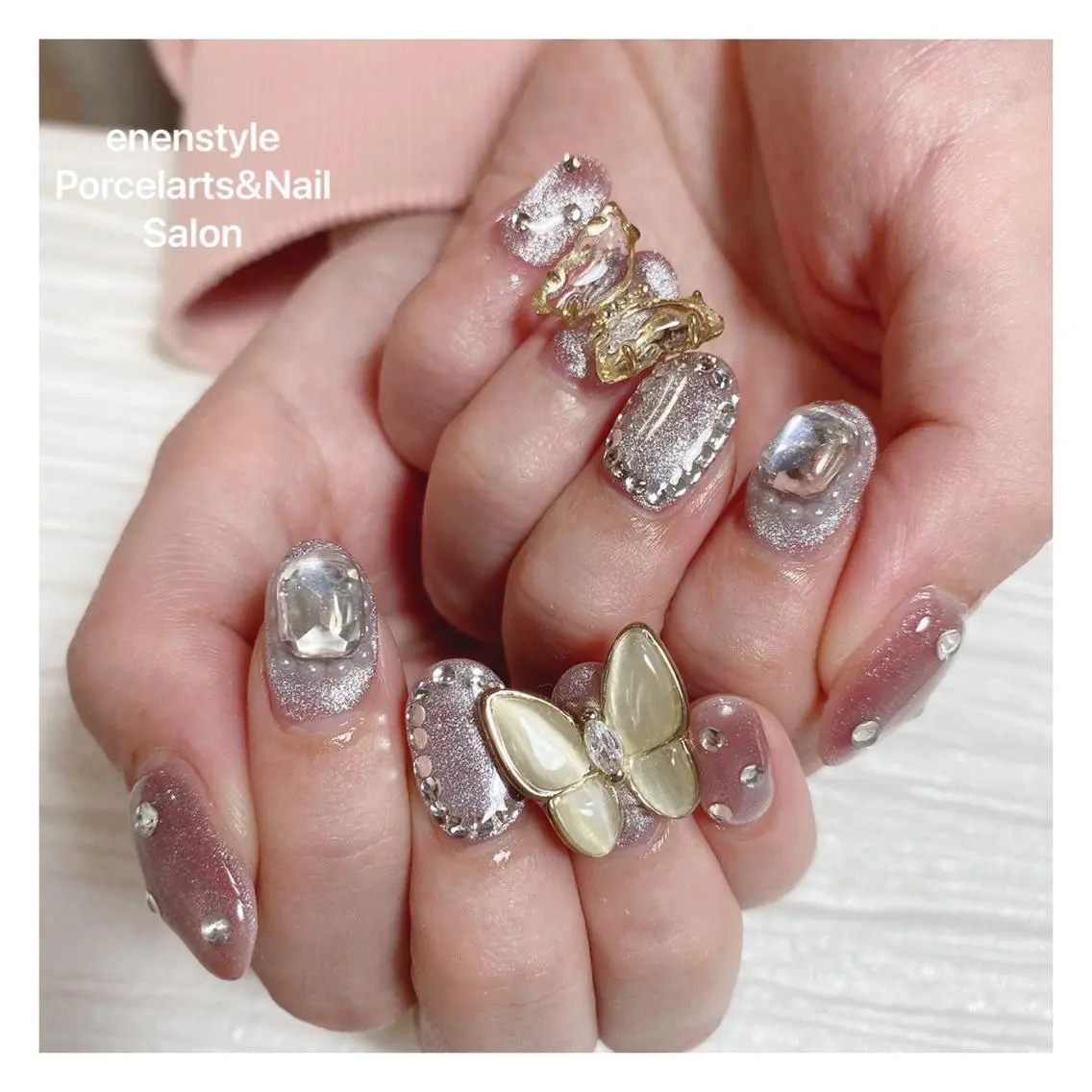 ミディアム ネイル ハンドネイル 🐾enen style 🐾のネイルデザイン