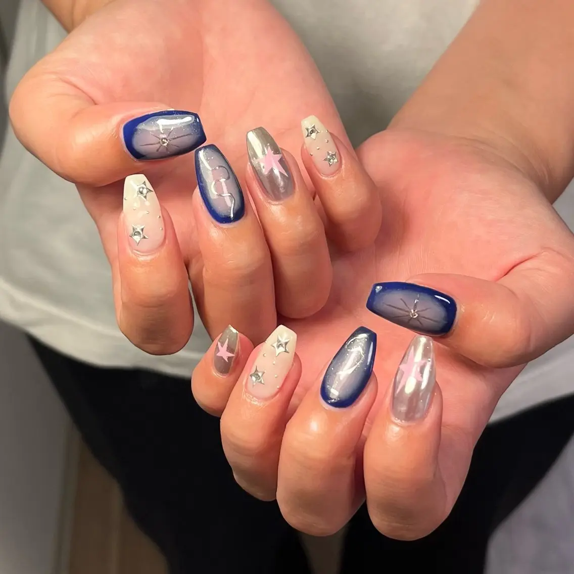 ネイル ハンドネイル フットネイル neroria nailのネイルデザイン