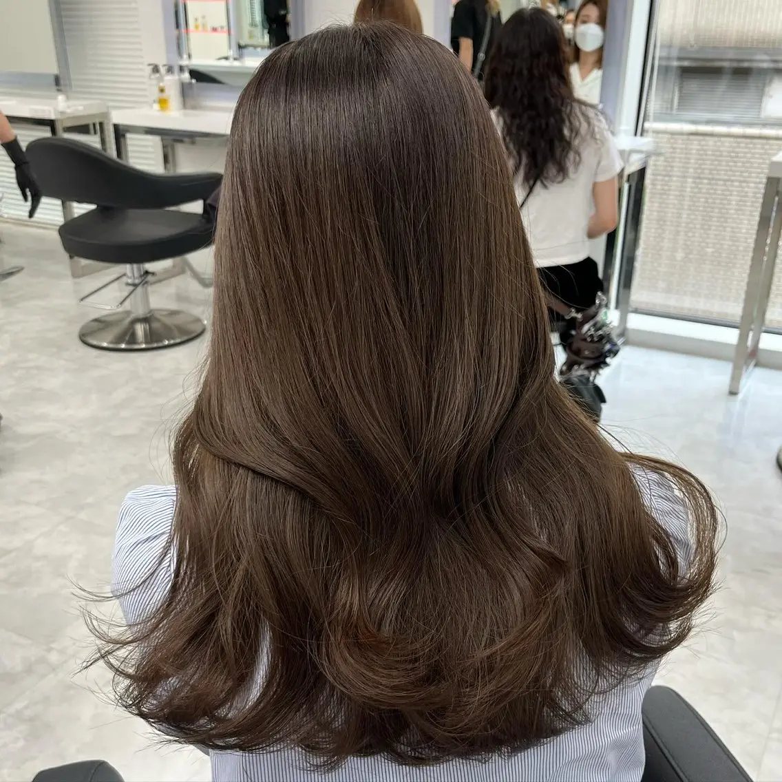 ロング カラー ヘアアレンジ ブリーチ ブリーチなしカラー 髪質改善 🫧モテる💗ダメー ジレスハイトーン🫧のヘアスタイル