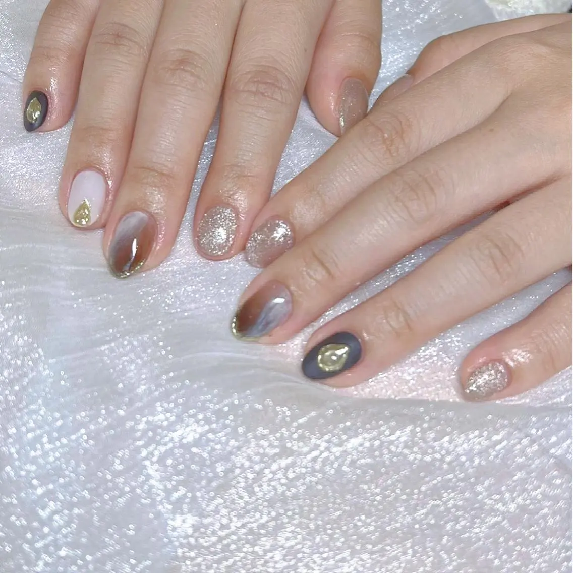 ネイル オーロラネイル フットネイル フレンチネイル ジェルネイル 韓国ネイル ハンドネイル ハンドケア 【ENサロン】 Rei🎀Nailのネイルデザイン