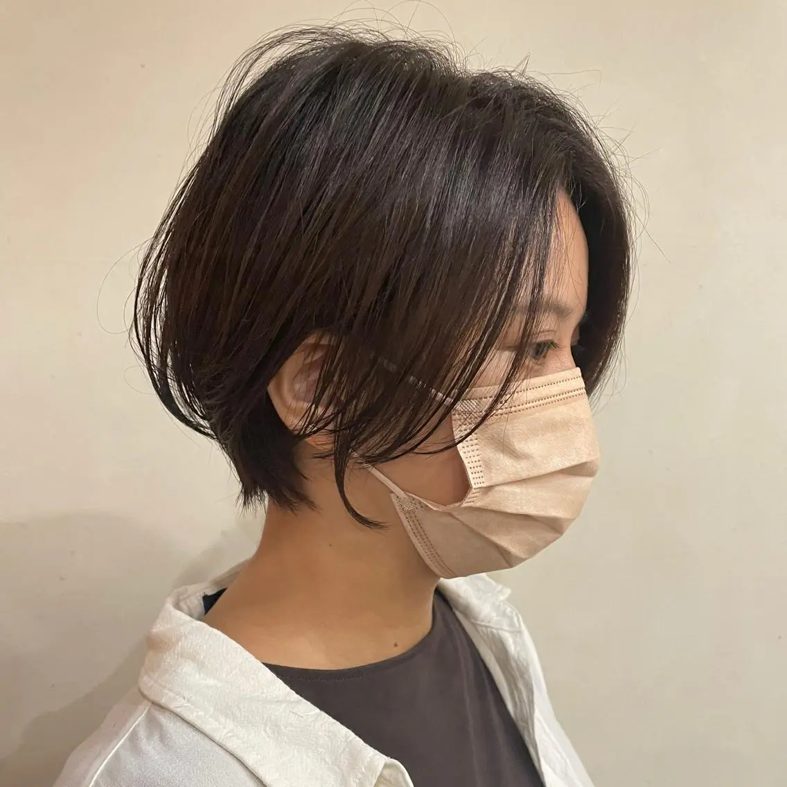 ショート カラー ショートボブ ハンサムショート 丸みショート デザインカラー ハイライトカラー カット ヘアカラー トリートメント 京都大人女性ショート 徒歩1分/秋山のヘアスタイル