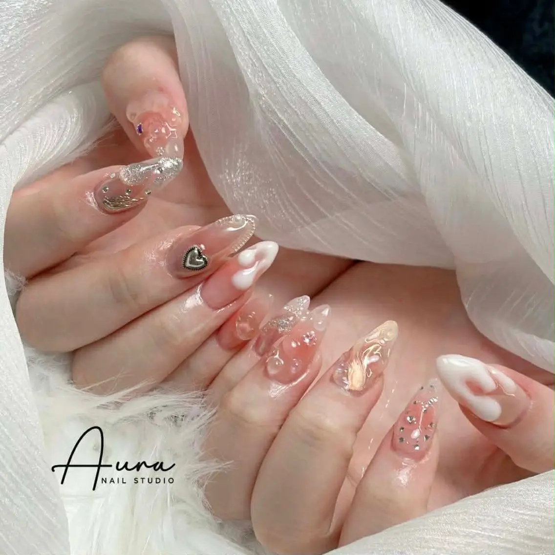 ネイル ハンドネイル Aura Nail HanNaのネイルデザイン