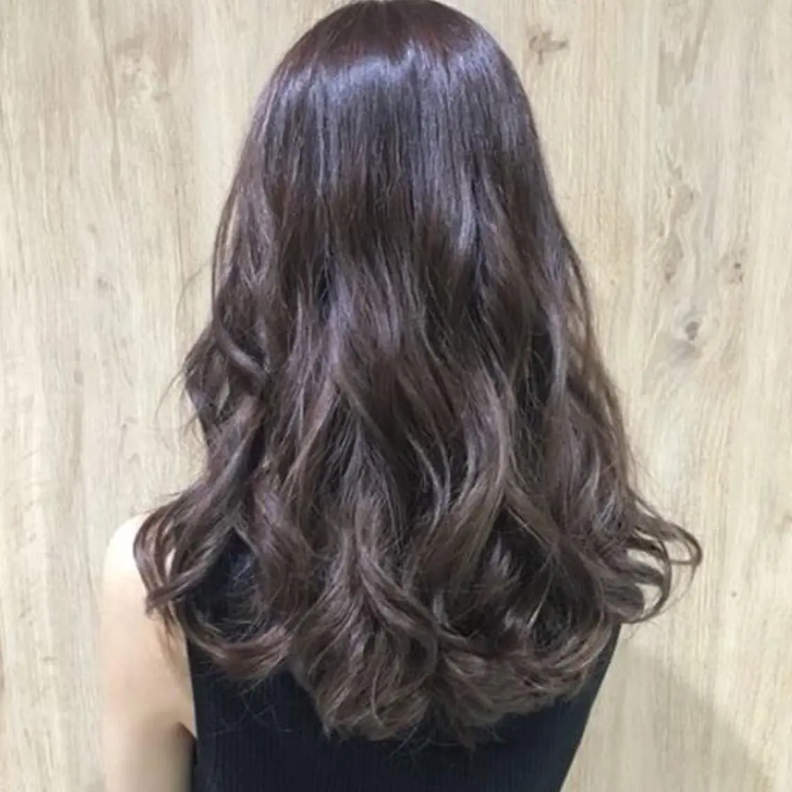 カラー イルミナカラー 中林 由佳のヘアスタイル