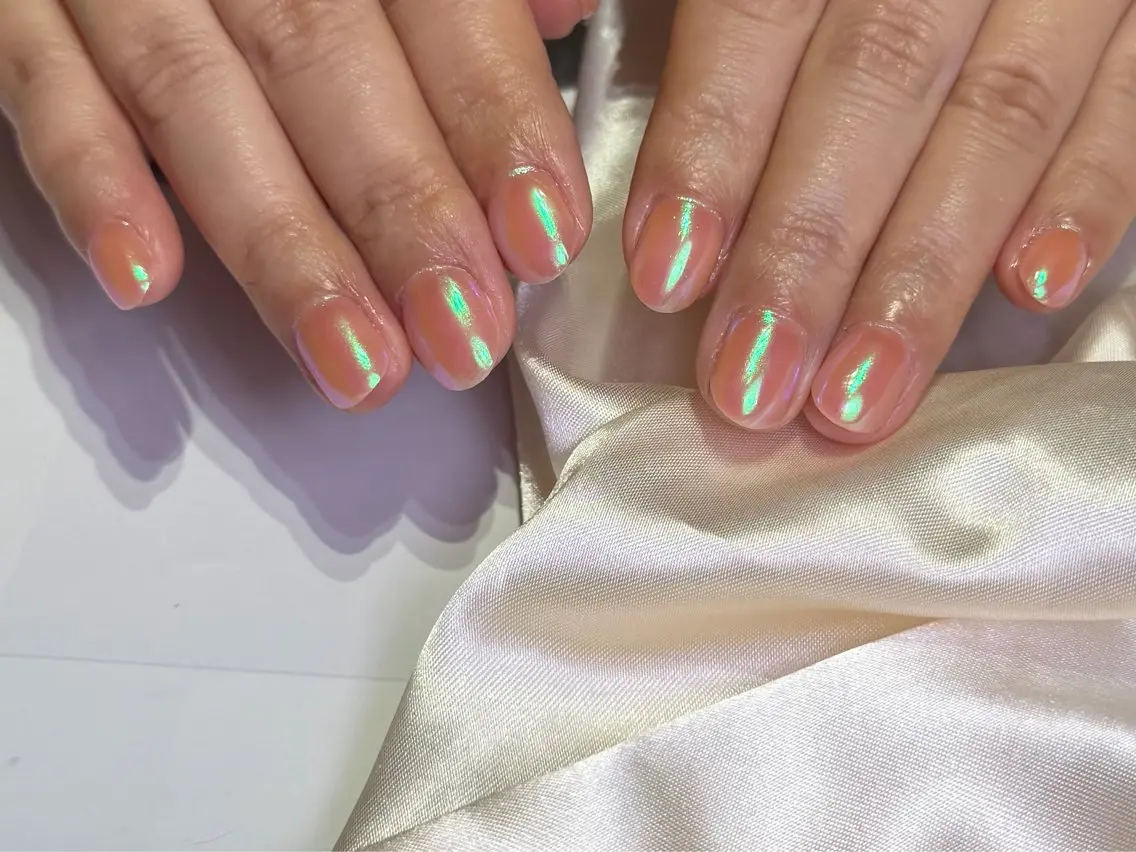 ネイル オーロラネイル ハンドネイル Mnailsalon フィルイン対応サロンのネイルデザイン