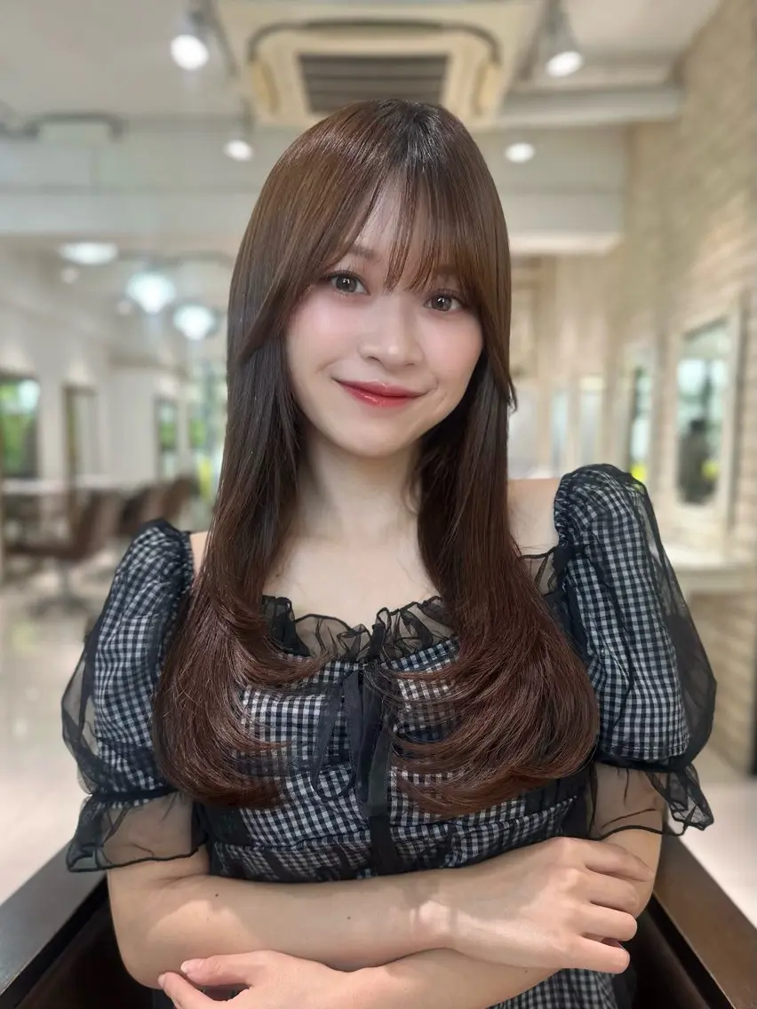 ロング レイヤーカット 髪質改善艶カラー🩶 Nanako ⟡.·のヘアスタイル