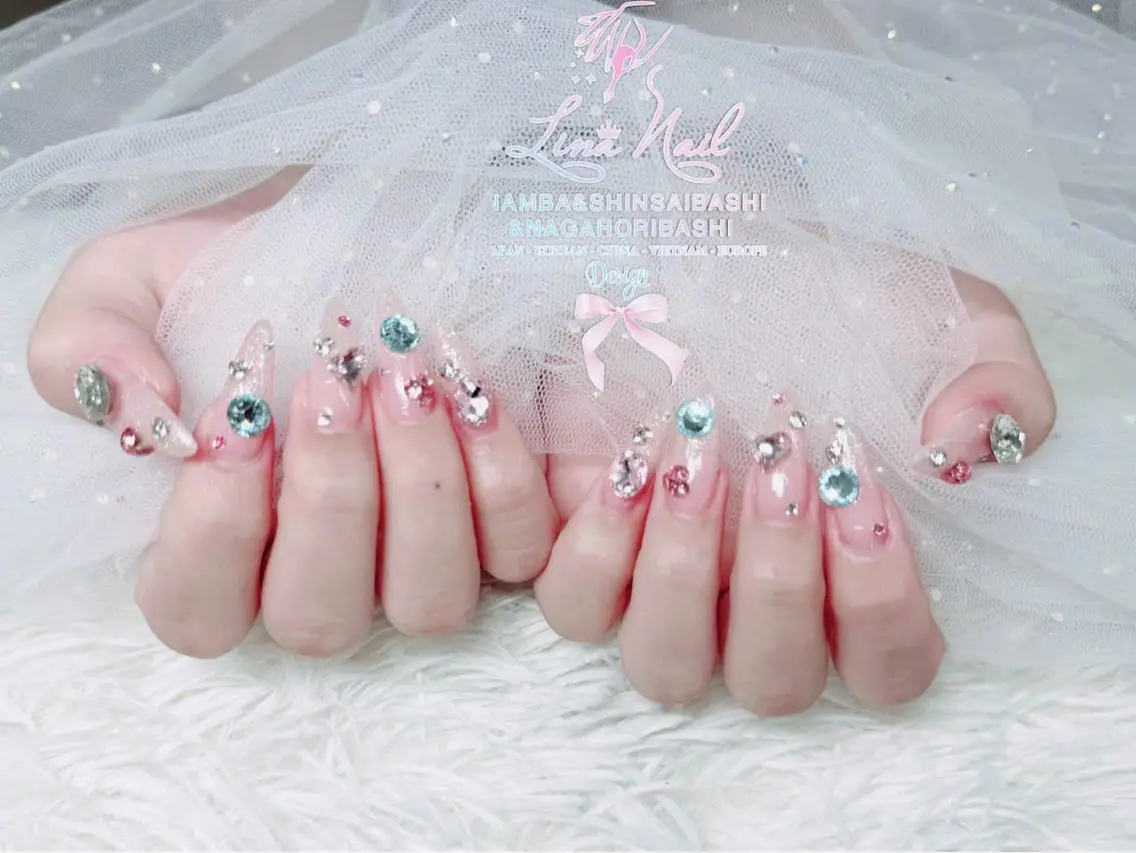 ミディアム ハンドネイル Linanail Nambaのマツエク・マツパデザイン