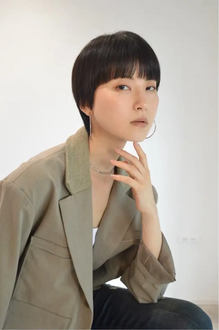 ショート カット ヘアカラー 尾野 雅斗のヘアスタイル