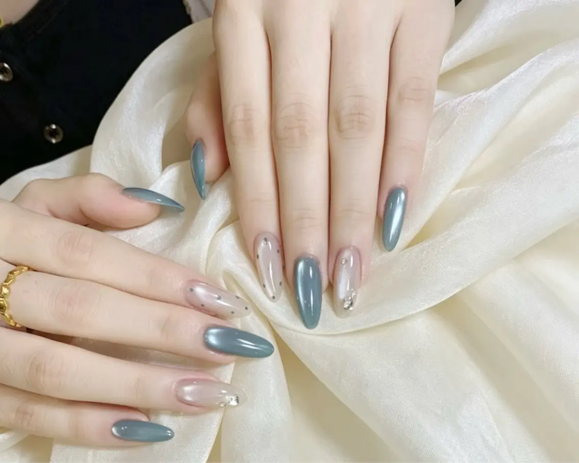 ネイル ハンドネイル A & L Nail Salonのネイルデザイン