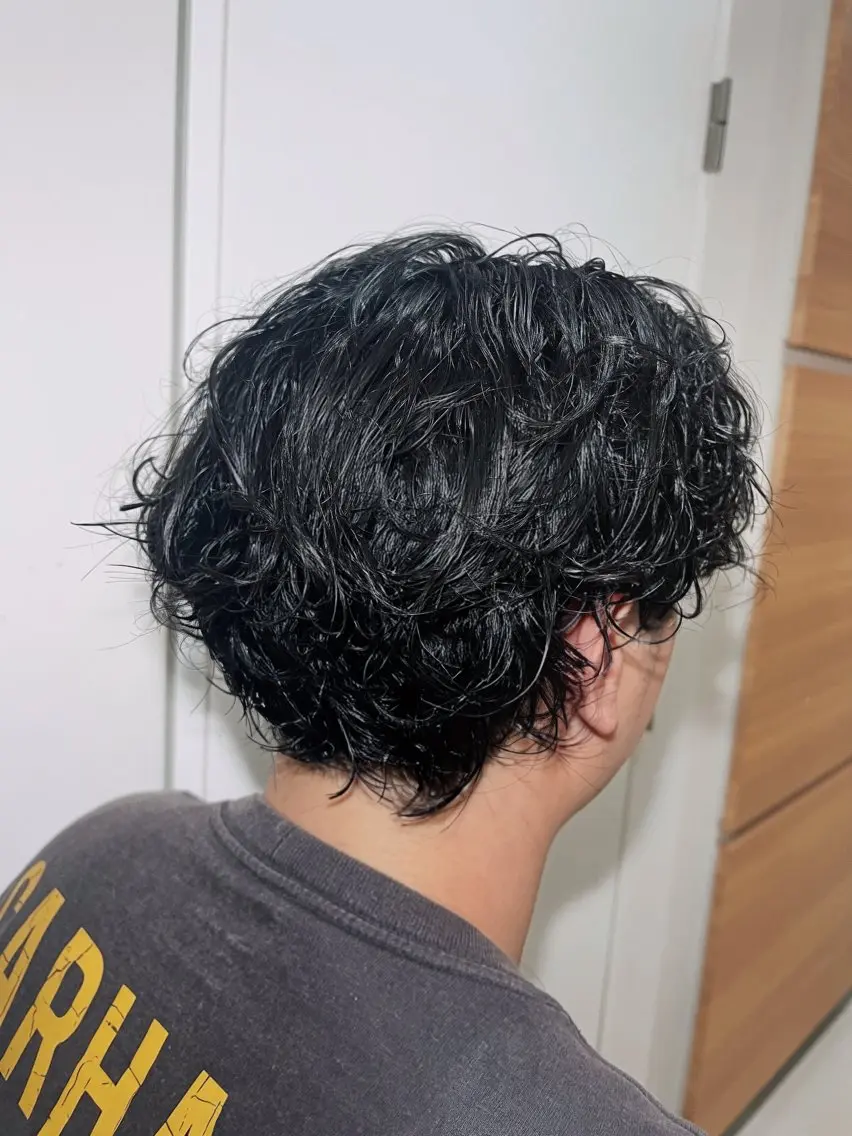 パーマ メンズ メンズパーマ スパイラルパーマ カット パーマ ヤマナカ アイリ /透明感カラー🫧のヘアスタイル