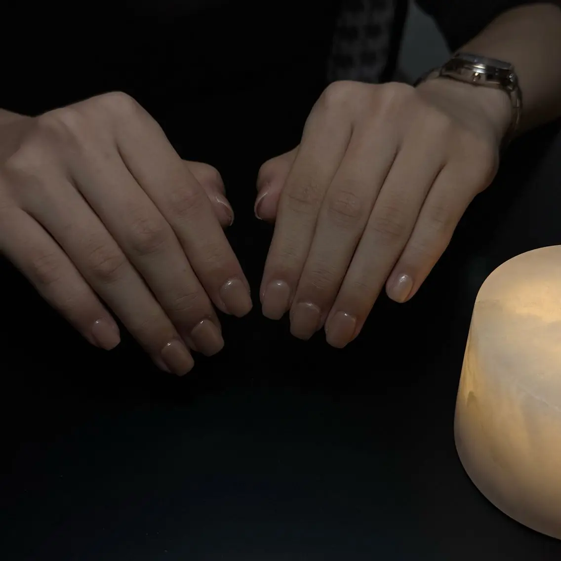 ネイル ラメ(グリッター) オフィスネイル ワンカラーネイル シンプルネイル ハンドネイル D.d nail Maria🫧のネイルデザイン