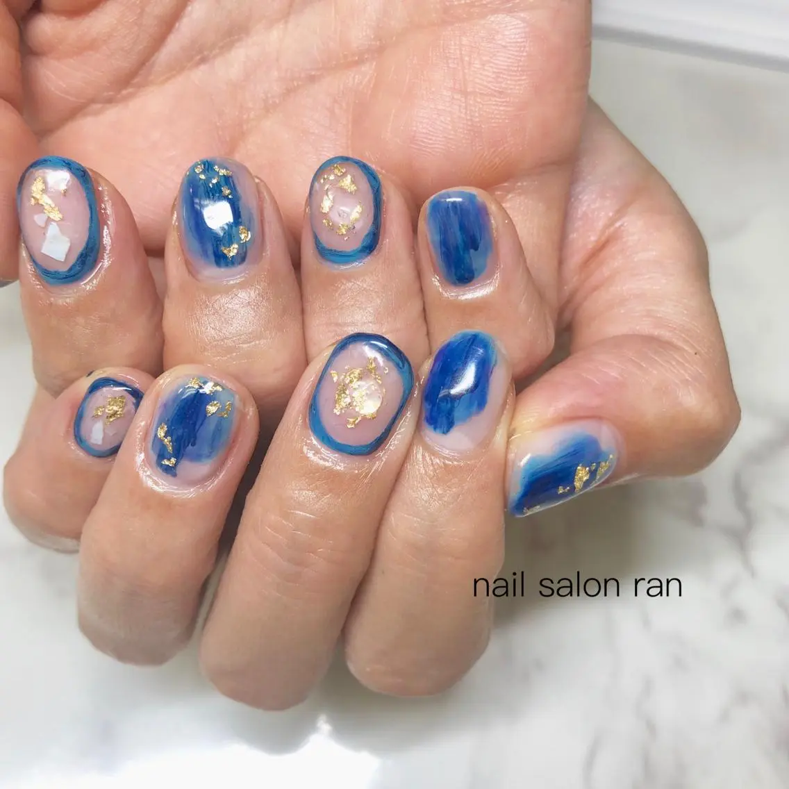 ネイル ブルー 持ち込み ニュアンスネイル nailsalon ranのネイルデザイン