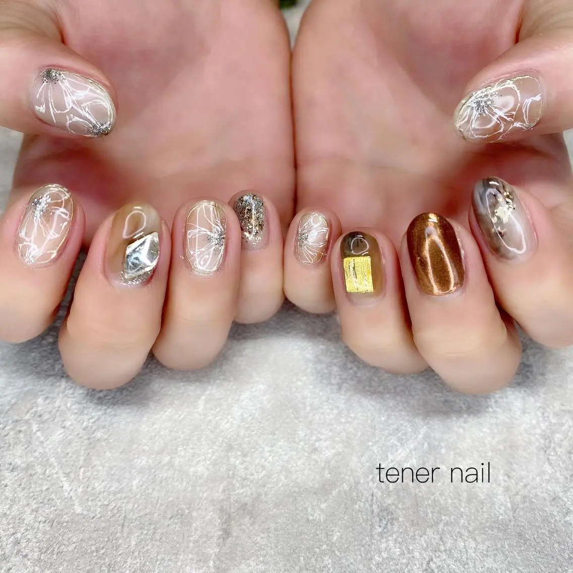 ネイル フラワーネイル ニュアンスネイル ホワイト テネルネイル tener nailのネイルデザイン