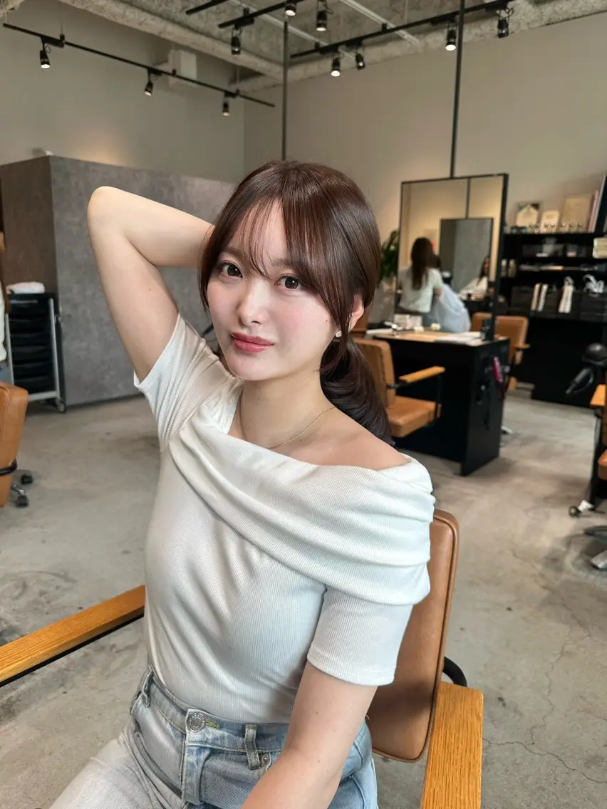 セミロング カラー 韓国レイヤーカット 透明感カラー冨田那樹のヘアスタイル