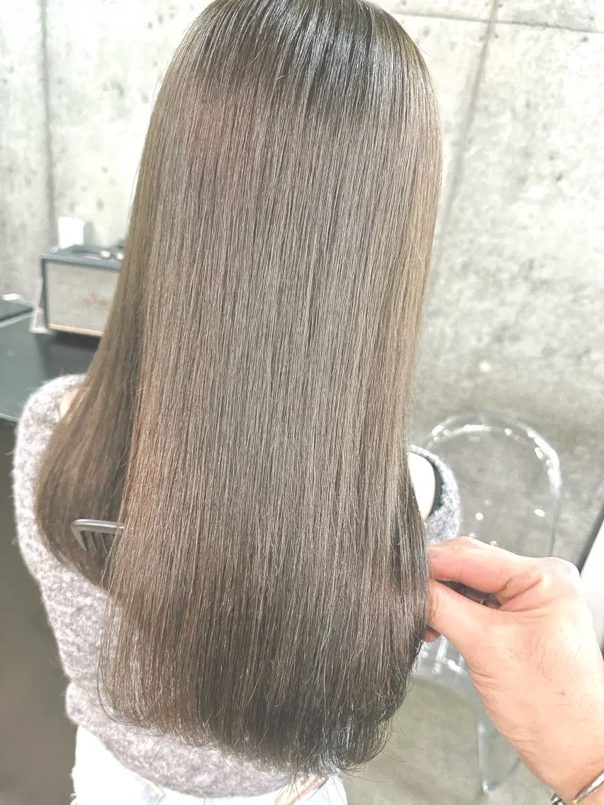ミディアム カラー ブリーチ グレージュ ブリーチなしカラー LAS 代表 ナガカワ コウヘイのヘアスタイル