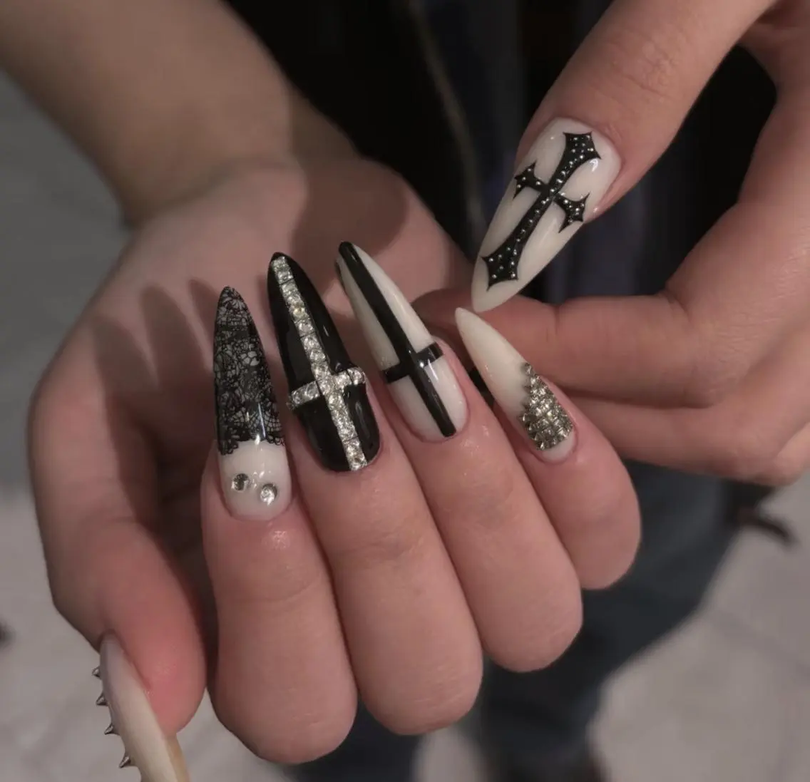 ネイル ハンドネイル Pure&Rich Nailのネイルデザイン
