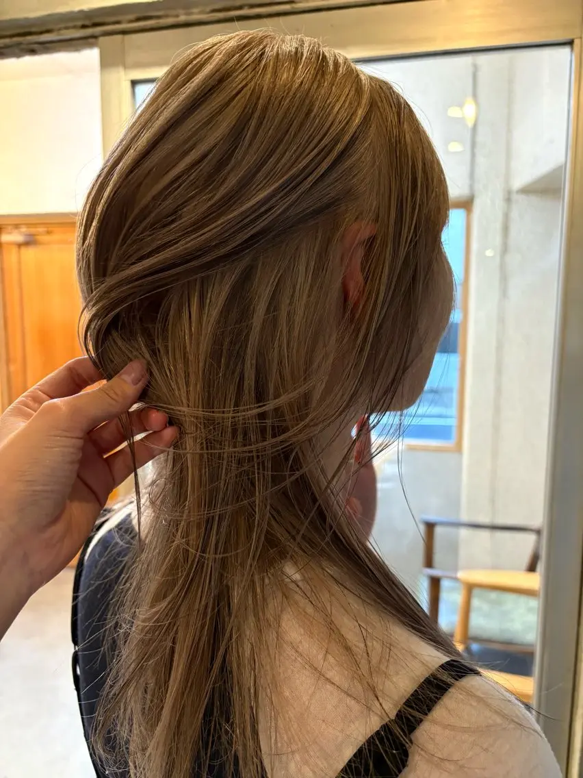 ロング ヘアカラー cut無料🛋️ momoha🐰🪡のヘアスタイル