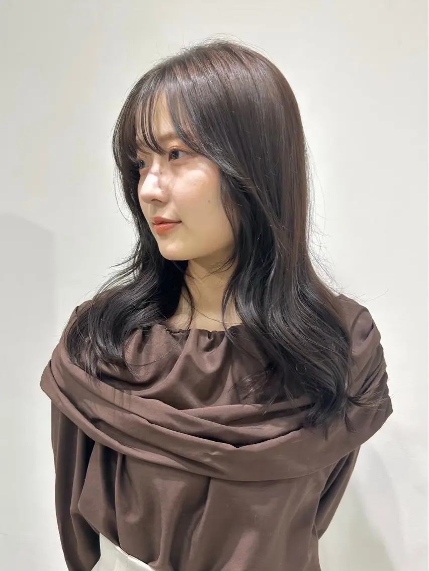 ミディアム 透明感 エイジのヘアスタイル