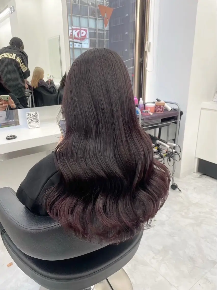 ロング カラー 盛れる上質ワンホン ヘア🤍YUME🤍のヘアスタイル