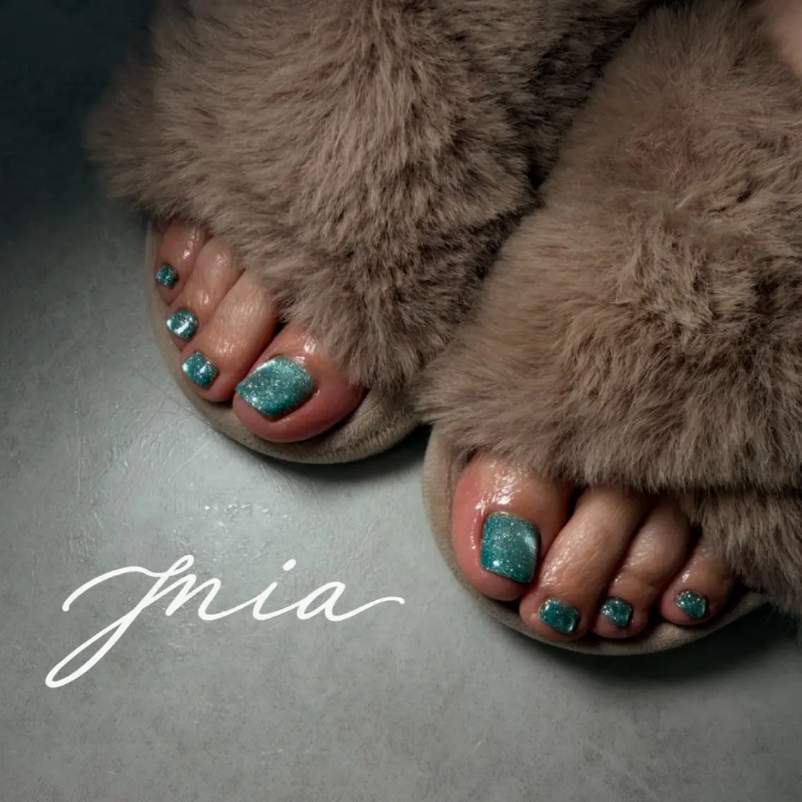 ネイル ブルー フットネイル ラメ(グリッター) フットネイル Mia  nail. momokaのネイルデザイン