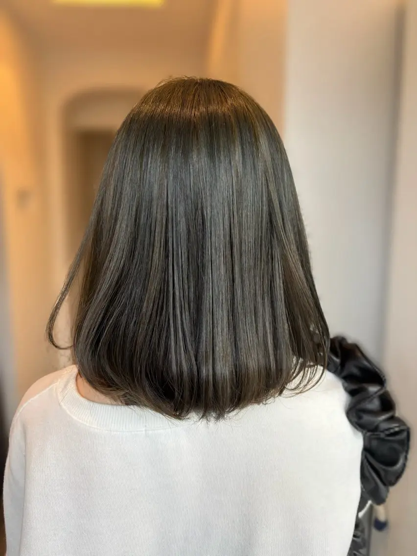 ミディアム カット ヘアカラー トリートメント 透明感カラー🎀 tasty/makoのヘアスタイル
