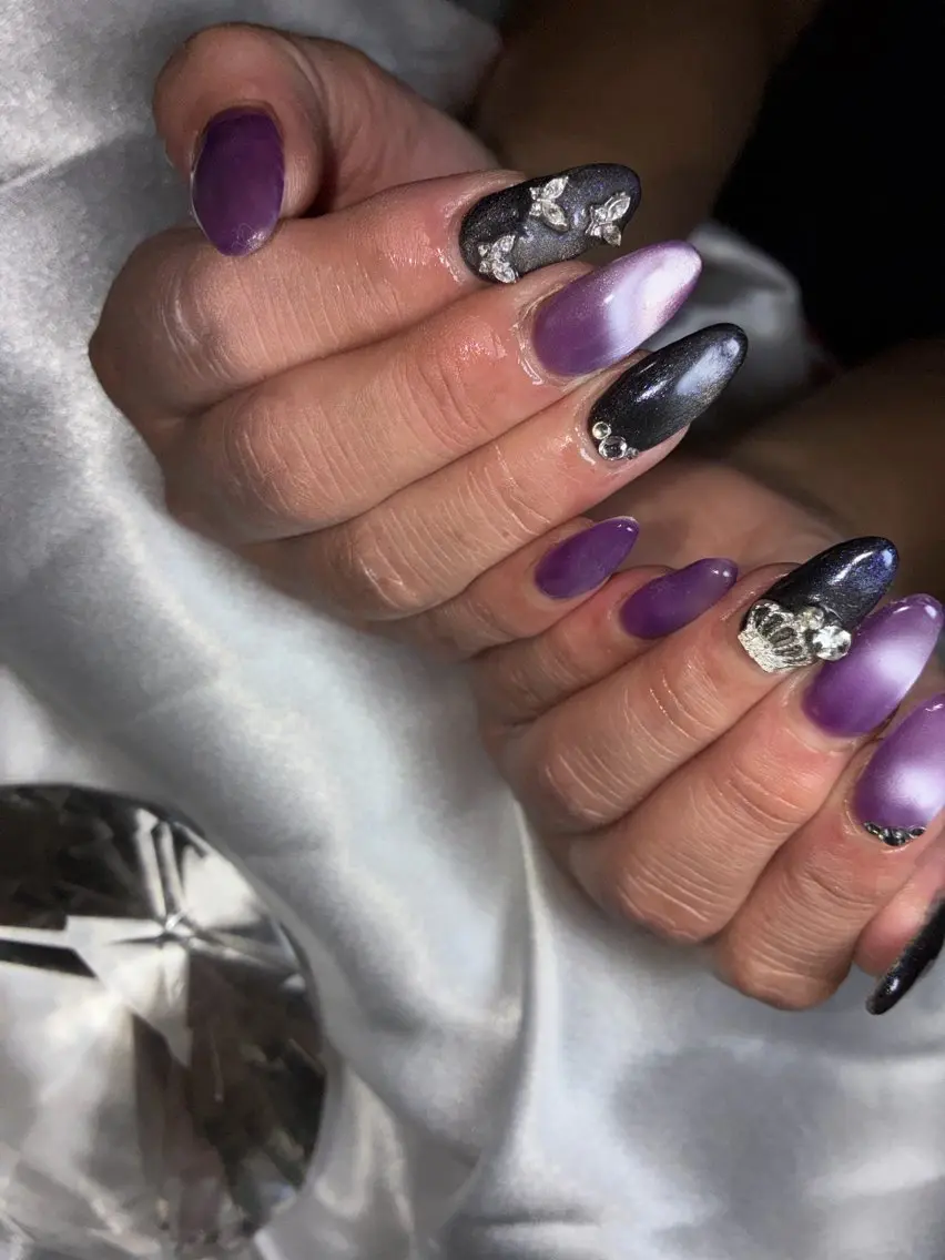ミディアム ハンドネイル YOKOSUKA NAILS💅⚓️のネイルデザイン