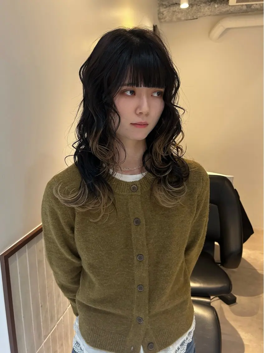 ロング ボブ くびれヘア 顔まわりレイヤー ハッシュカット 髪質改善 カット ヘアカラー トリートメント ナチュラルレイヤー/ ボブパーマ/カネコのヘアスタイル