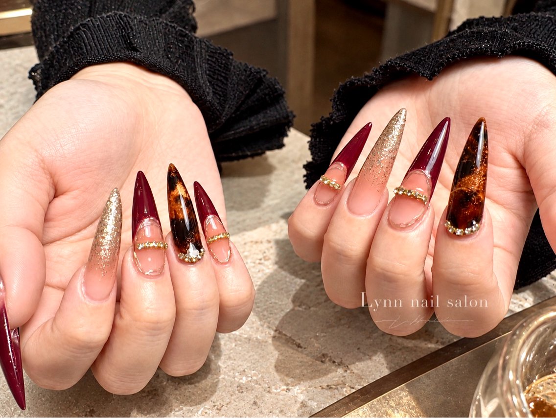 ネイル ボルドー ブラウン フットネイル フレンチネイル グラデーション ハンドネイル Lynn_ Nailのネイルデザイン