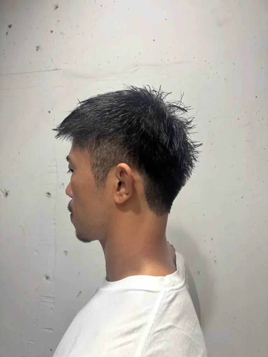 メンズ くすみ あやなのヘアスタイル