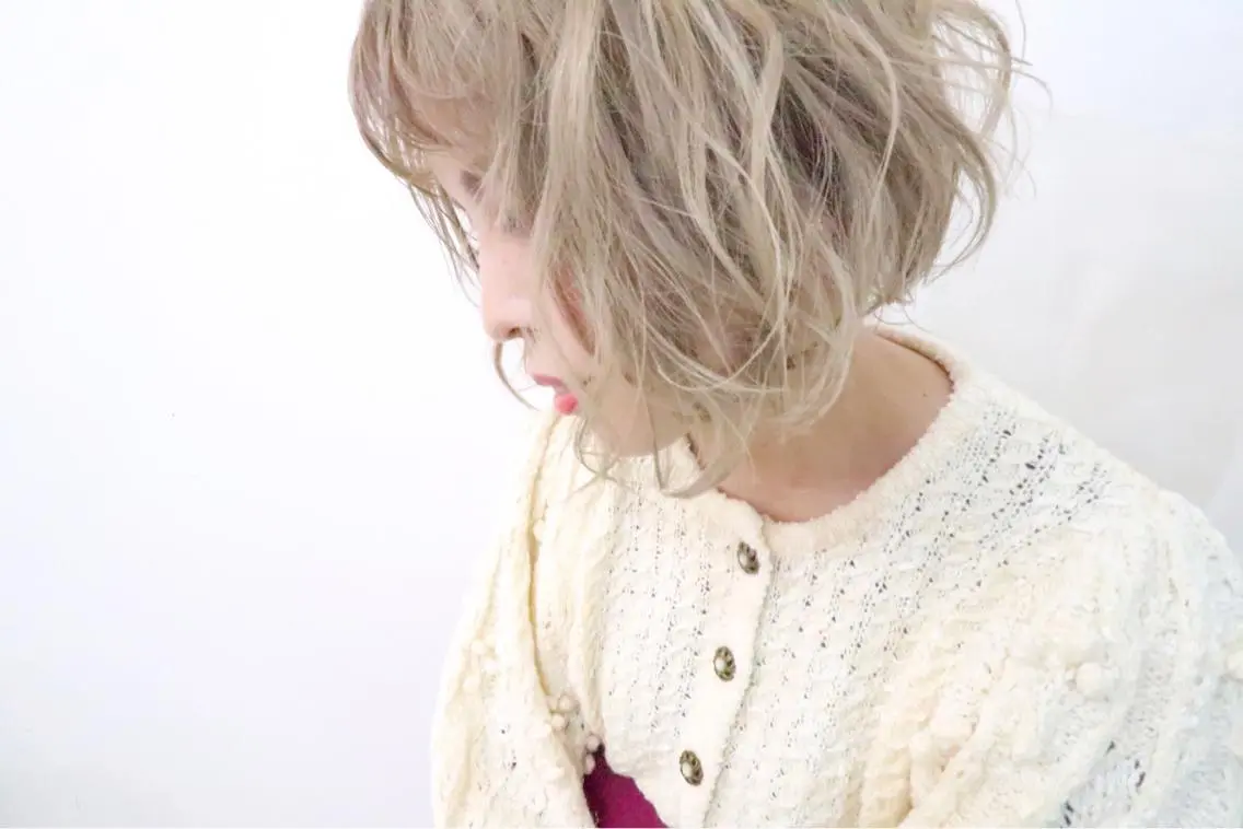 ミディアム 小川 美咲のヘアスタイル