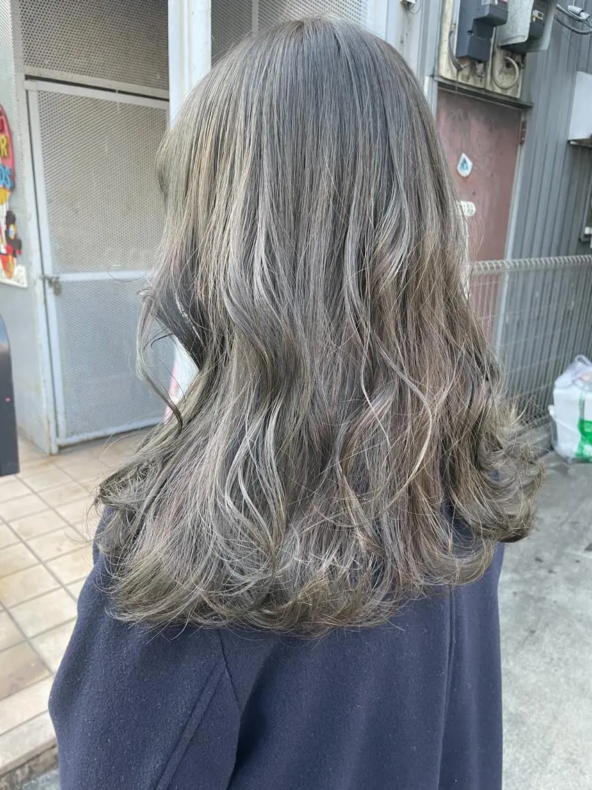 ブリーチなしのダブルカラー➕4種トリートメント🪞(ダメージが気になる方、ブリーチに抵抗がある方におすすめです♡)の写真