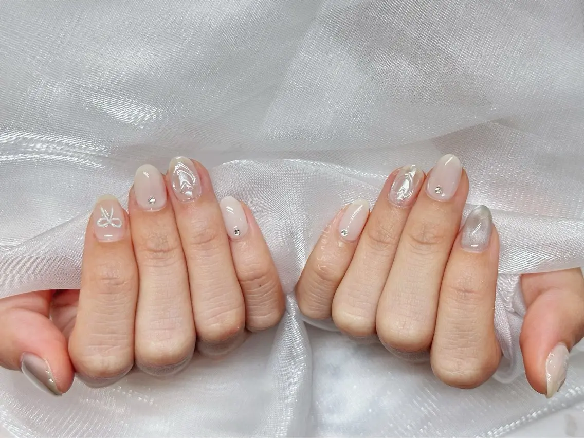 ネイル キラキラネイル マグネットネイル 持ち込み シンプルネイル ハンドネイル フットネイル ハンドケア TS. nails___のネイルデザイン
