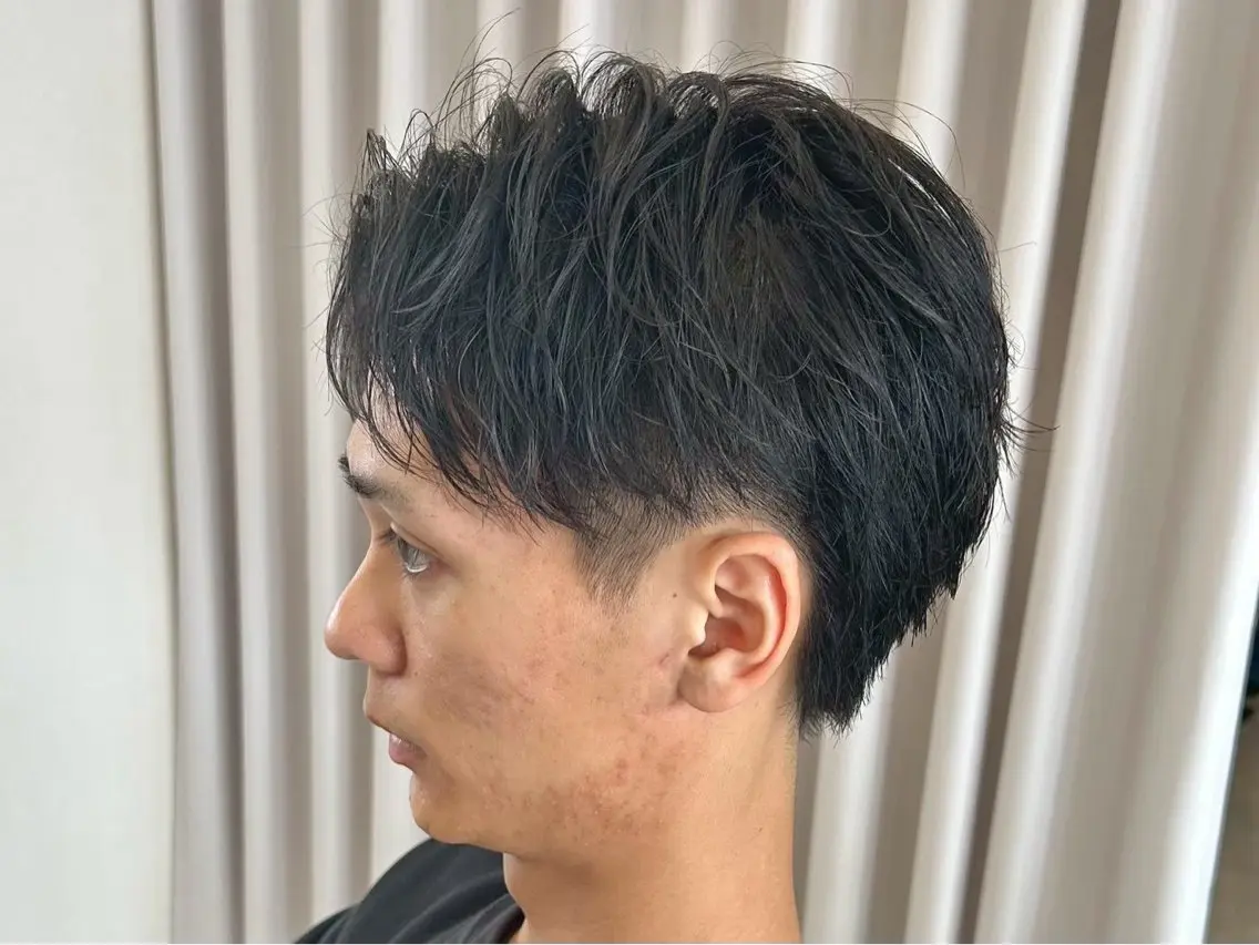 ショート センターパート 韓国ヘア・綾也のヘアスタイル