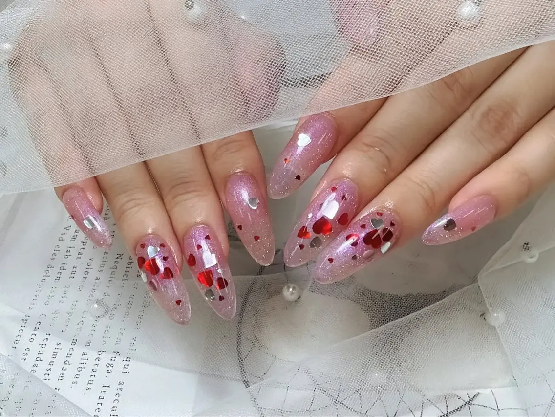 ネイル ハンドネイル RUBYネイルサロン 9Caratsのネイルデザイン