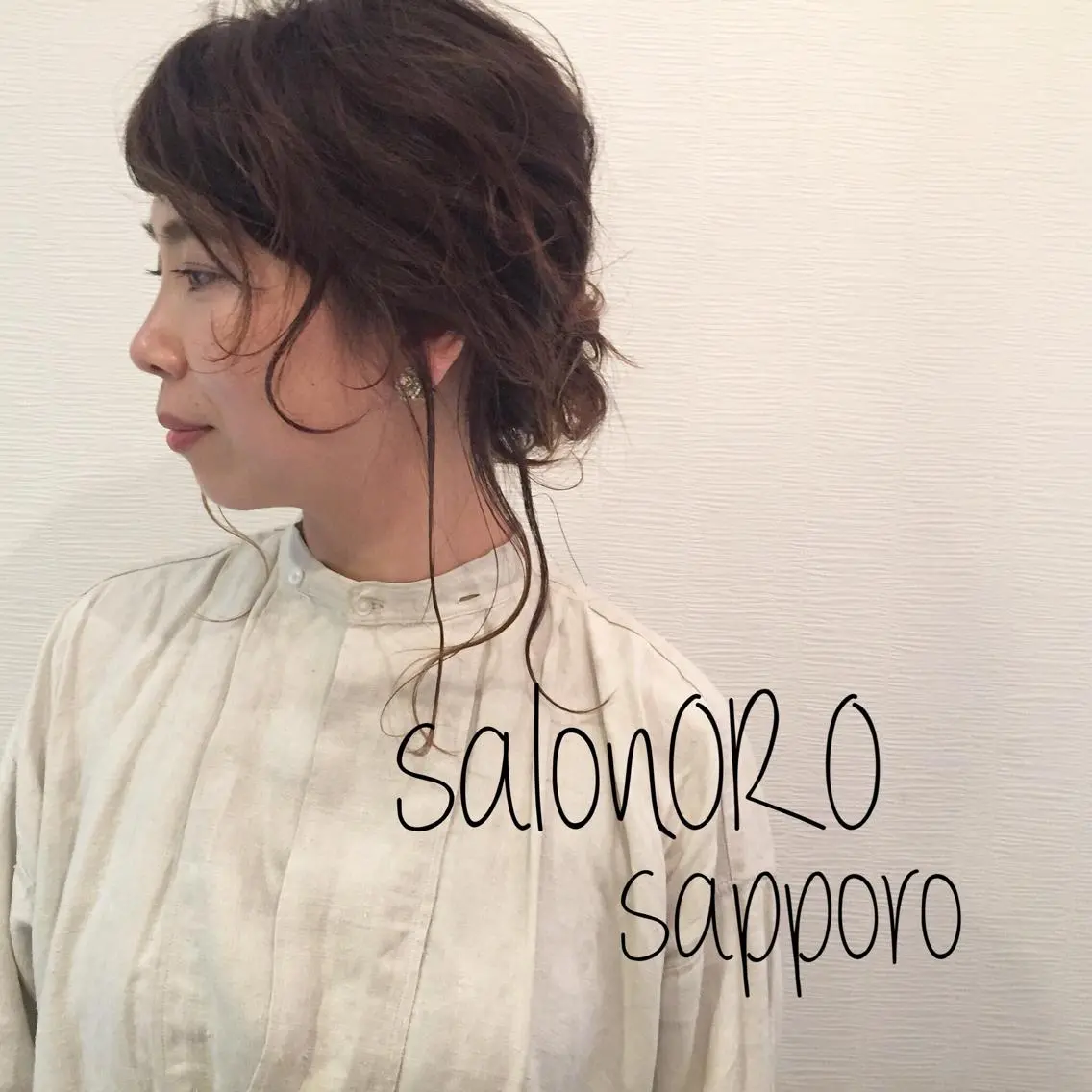 セミロング カラー ブリーチ グラデーションカラー グレージュ ハイライトカラー ブリーチなしカラー カット ヘアカラー トリートメント 池田 真由美のヘアスタイル