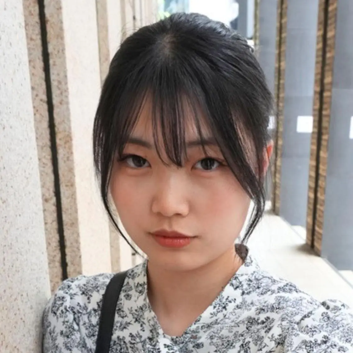 カラー ヘアアレンジ 結婚式・ブライダル 黒髪 ブラウンカラー シースルーバング ❇️安達 優心❇️ レイヤー/艶髪特化のヘアスタイル