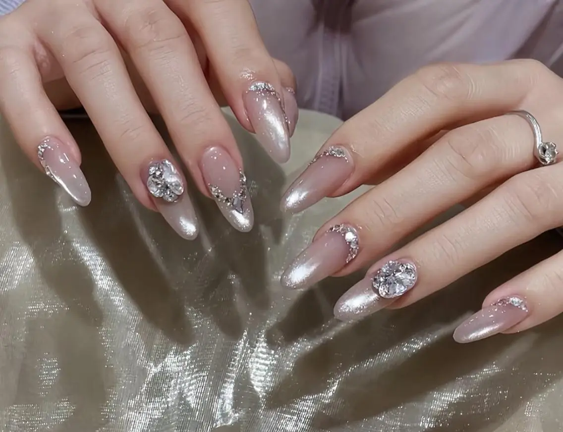 ネイル ハンドネイル 🎀 Ayaka_nailのネイルデザイン