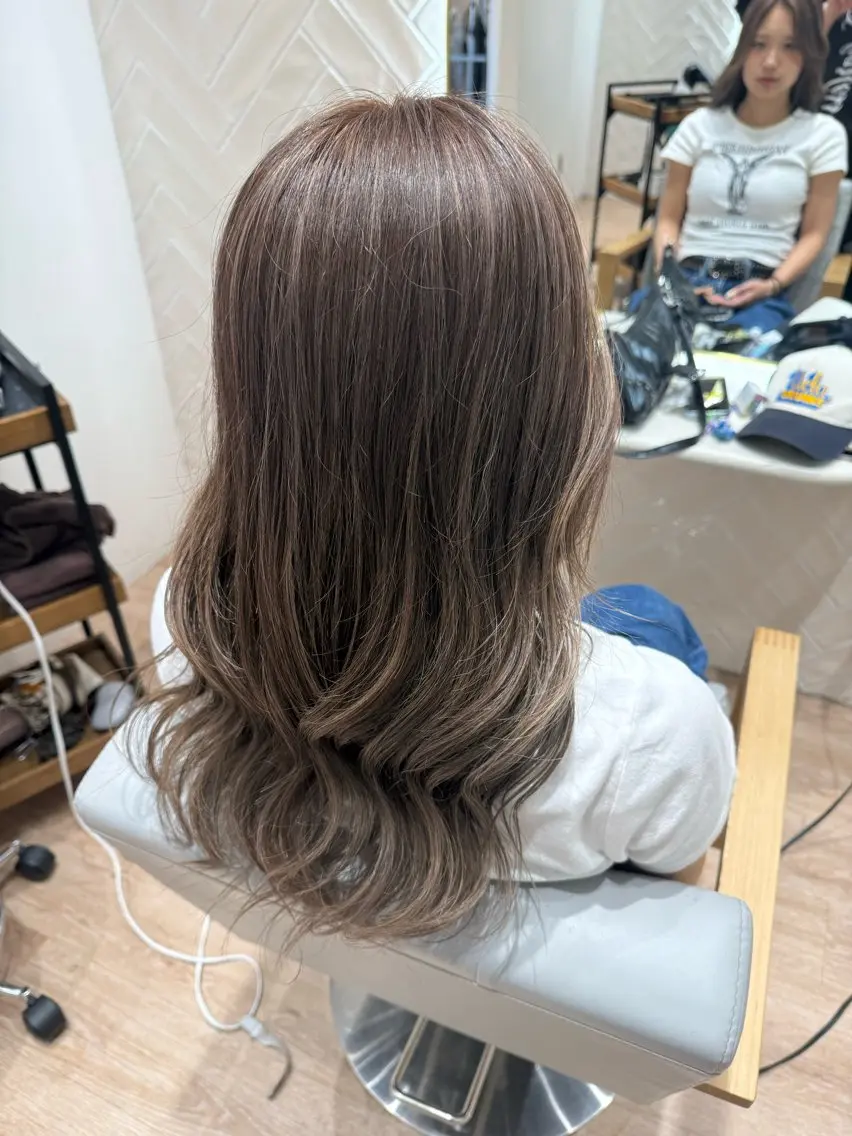 ロング カラー ✨武蔵小杉💎カラー 💋YUMENO🩷のヘアスタイル