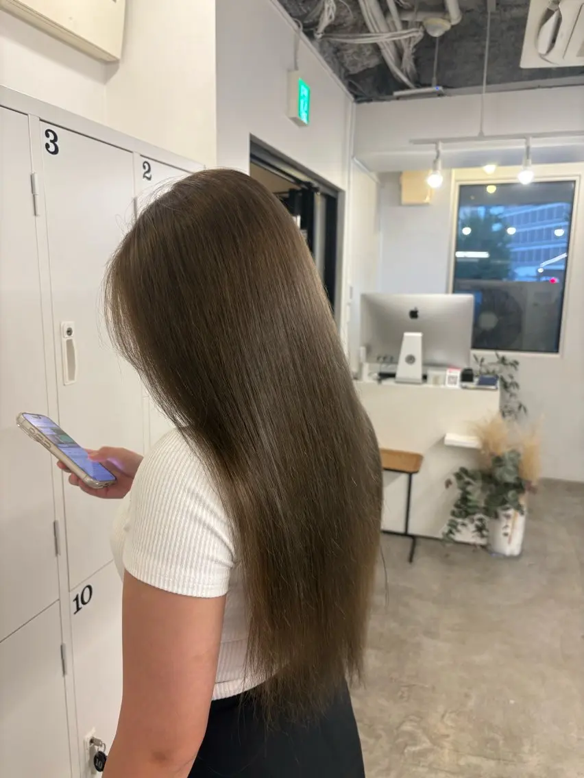 ロング OMURA MINORIのヘアスタイル