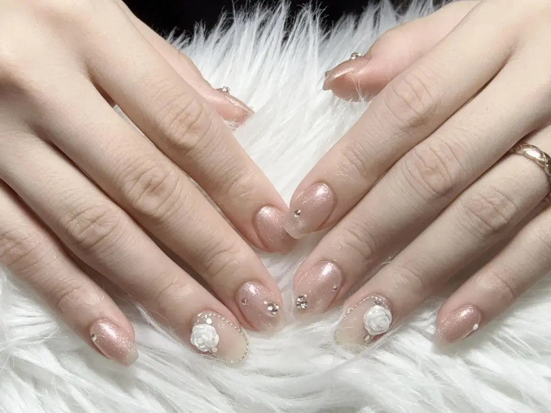 ネイル アートネイル フラッシュネイル フレンチネイル ジェルネイル ガラスフレンチ M2 BEAUTY Rikaのネイルデザイン