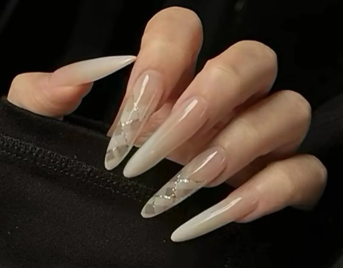 ネイル チークネイル 長さ出し フレンチネイル ガーリー 韓国ネイル sun nail池袋 モデル募集のネイルデザイン