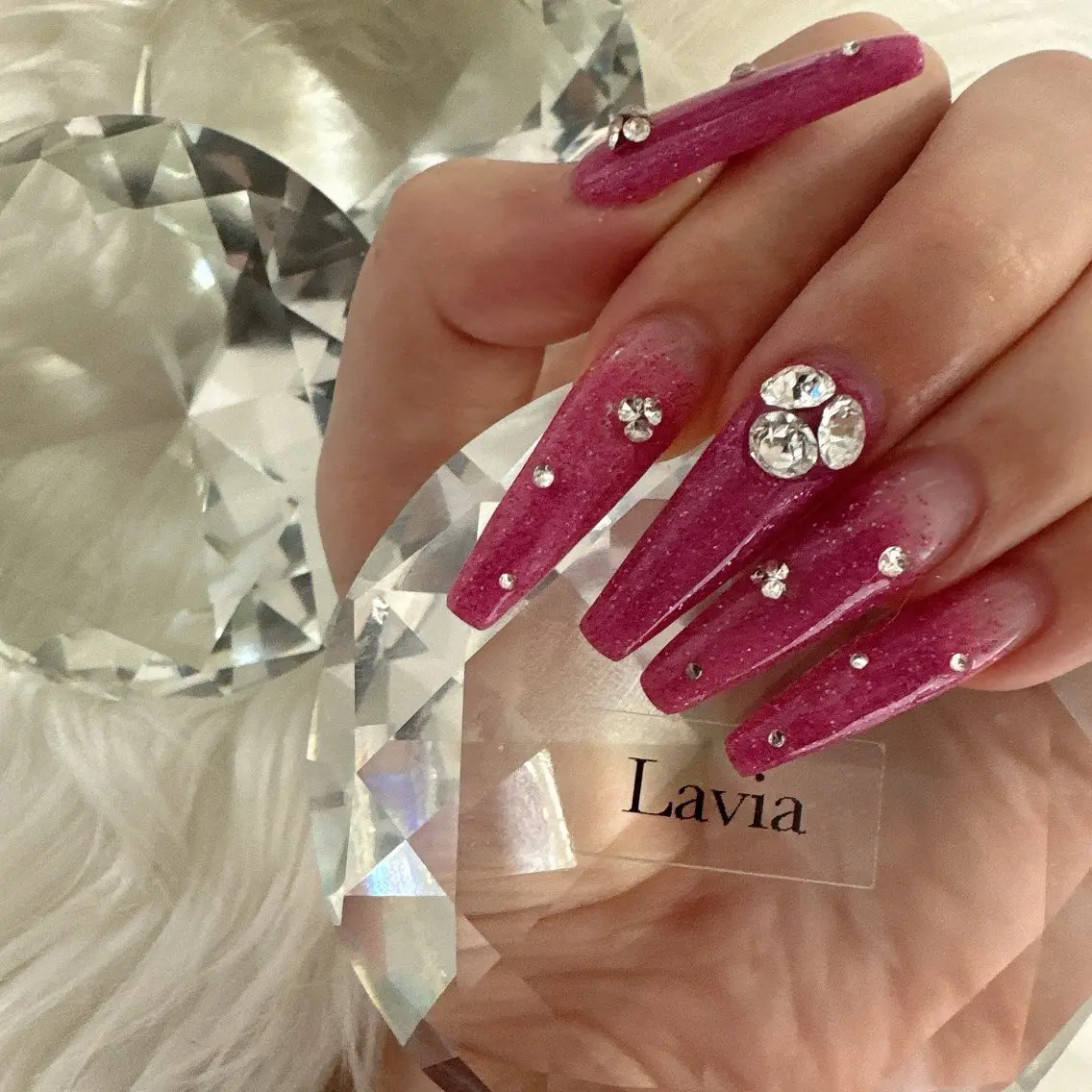 ネイル lavia🖤 ayumiのネイルデザイン