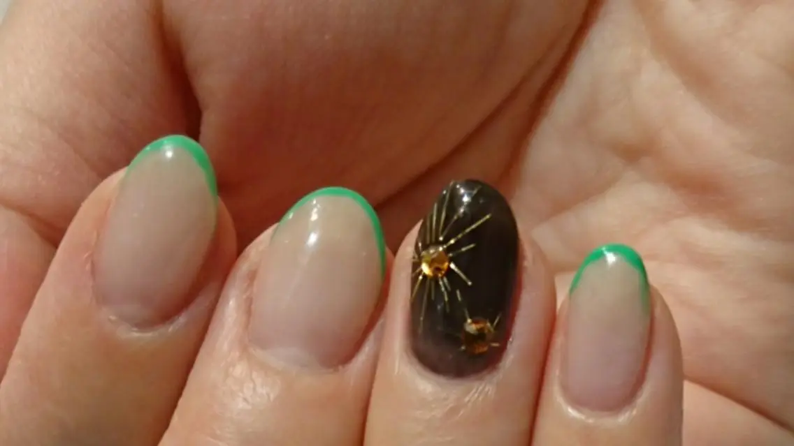 ネイル シンプルネイル shellnail さなえのネイルデザイン