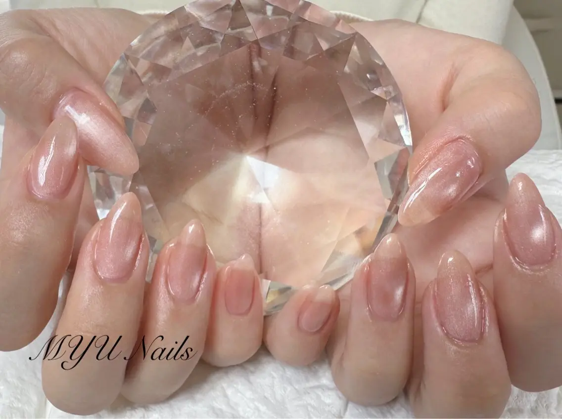 ネイル ジェルネイル マグネットネイル 持ち込み ニュアンスネイル ワンカラーネイル ハンドネイル ニュアンスネイル🌈 MYU Nailsのネイルデザイン